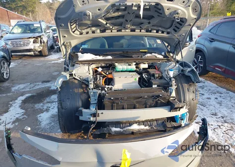 2025 Volvo Ex30 Twin Motor Ultra z USA, uszkodzony, nr VIN YV4EK3ZL9SS135223